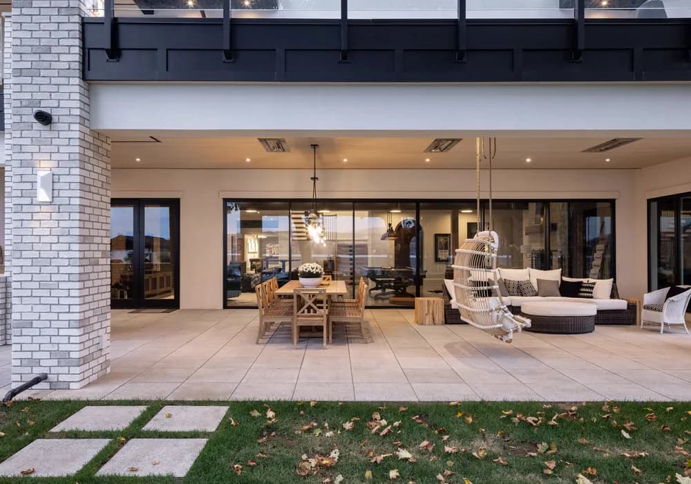 outdoor lighting fixtures